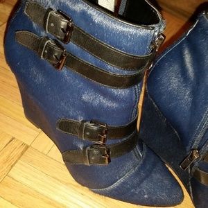 RENVY-Booties-navy-size-7-5